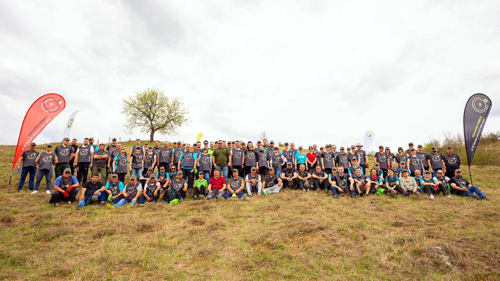 OSCAR Downstream a susținut plantarea cu puieți forestieri a 2 hectare de teren în localitatea Lapoș, județul Prahova